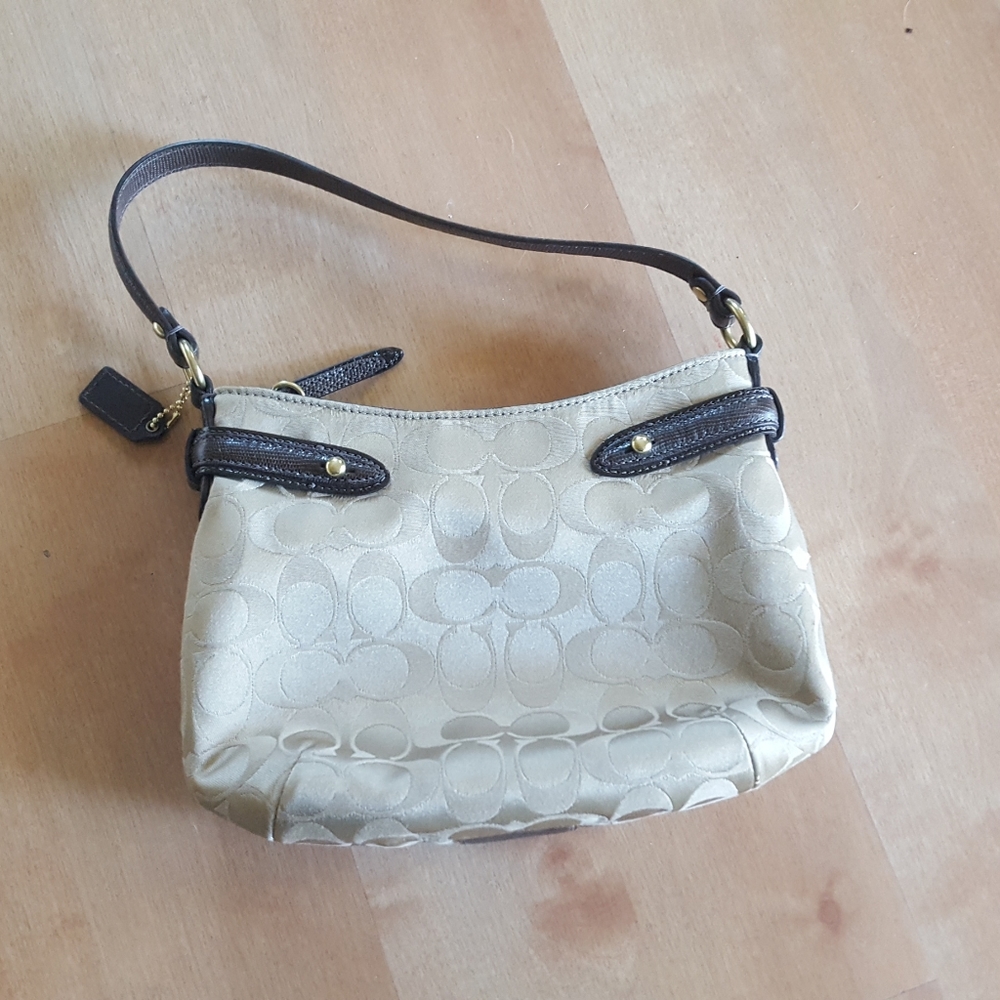 Coach Purse - Picture 2 of 7